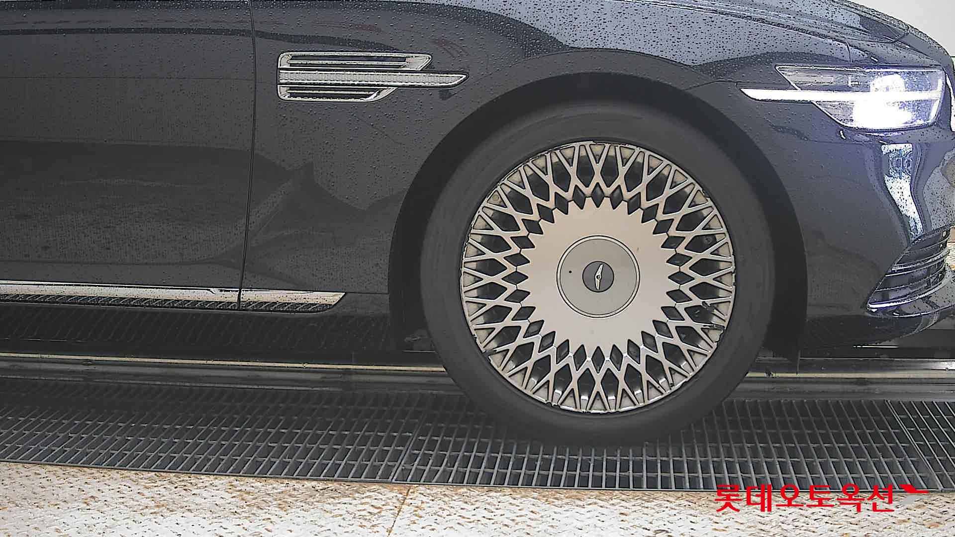 2020 - genesis g90