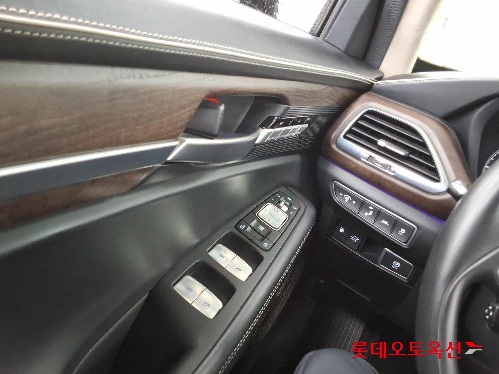 2020 - genesis g90