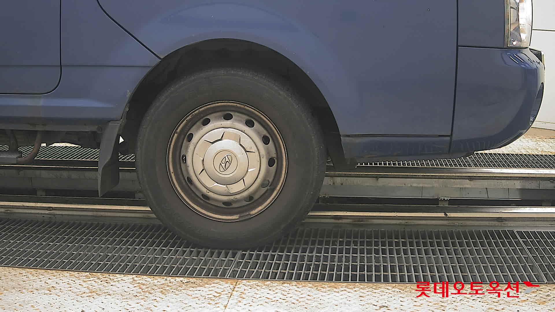 2011 - hyundai porter