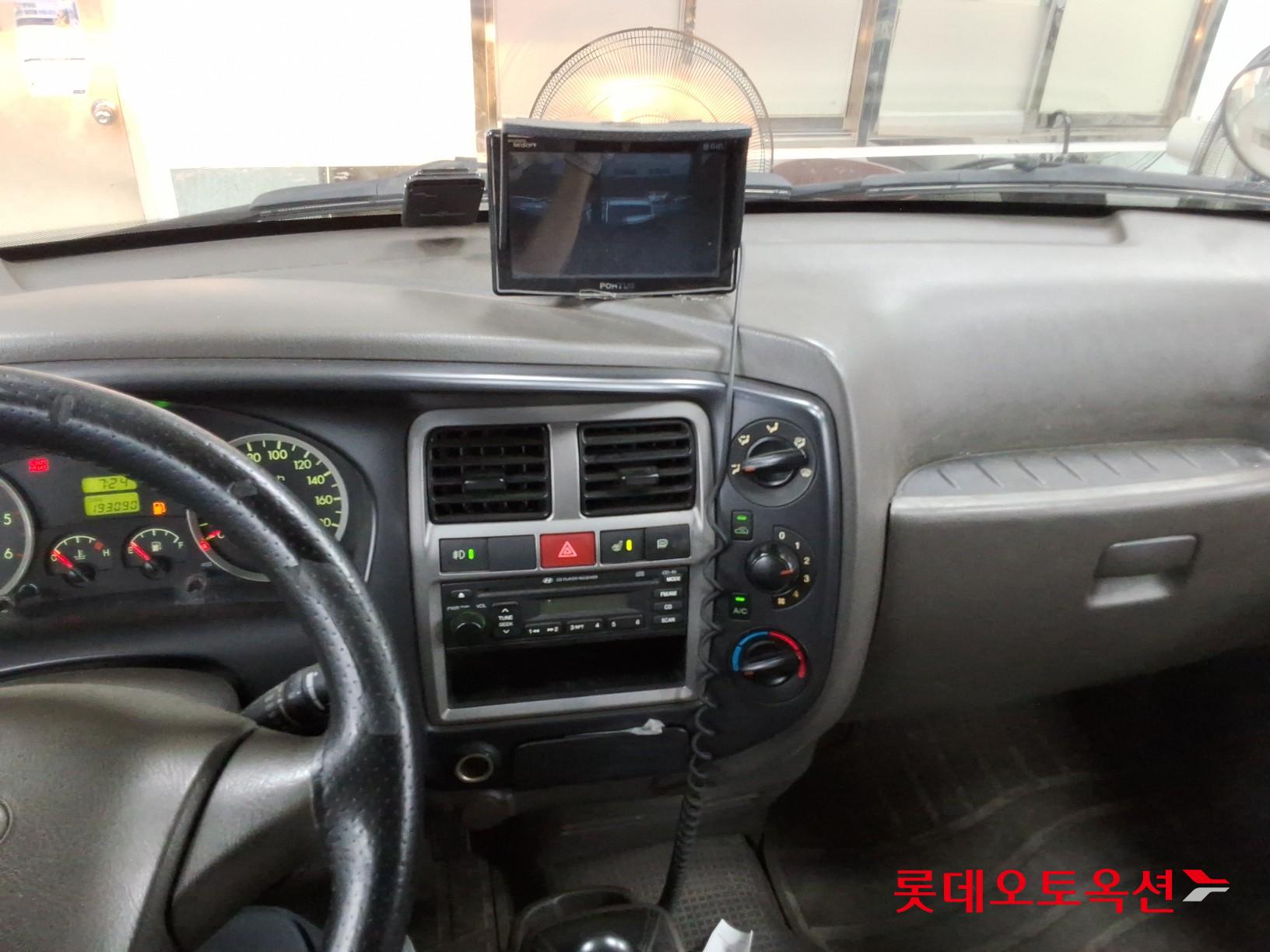 2011 - hyundai porter
