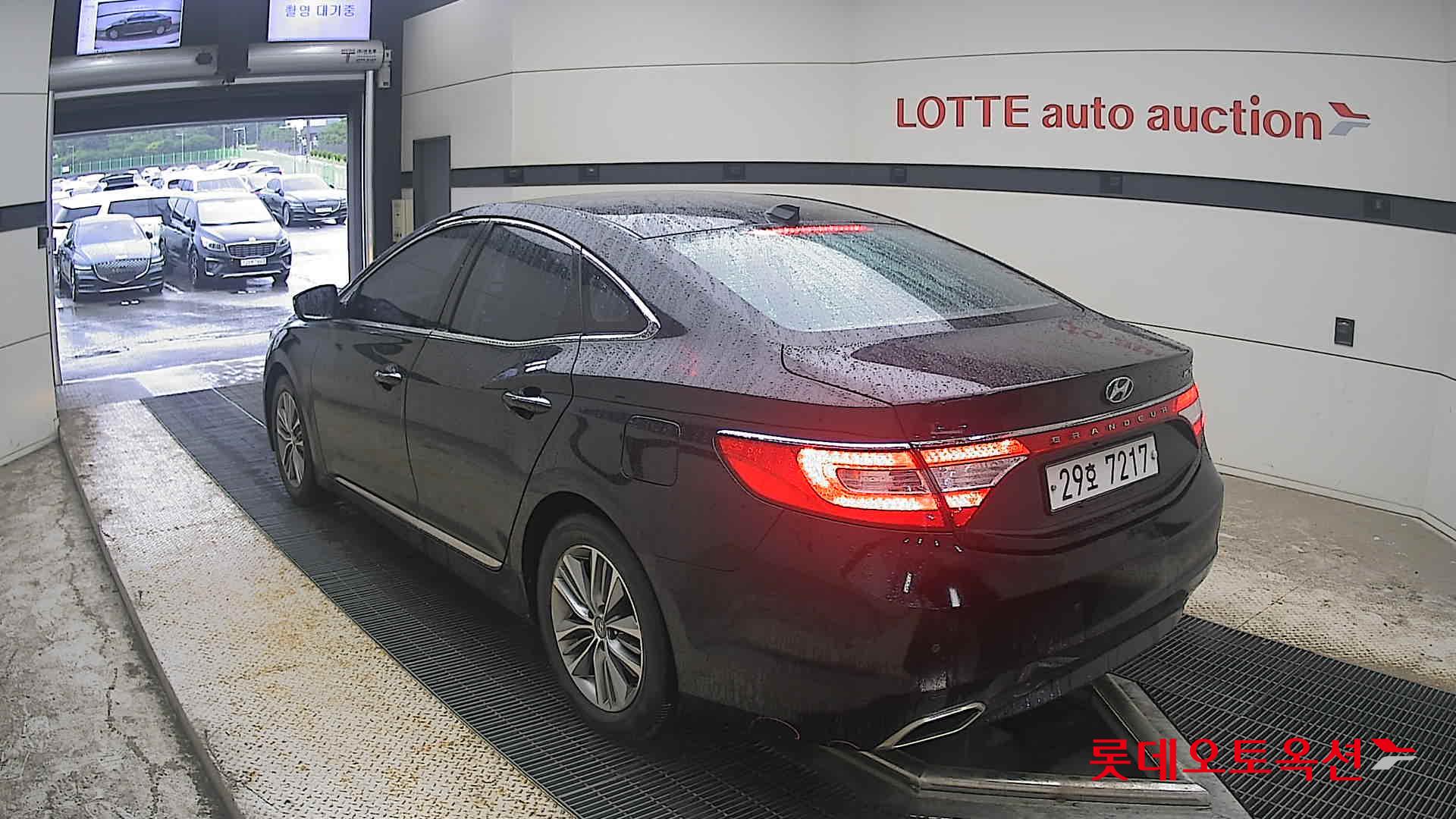 2016 - hyundai grandeur