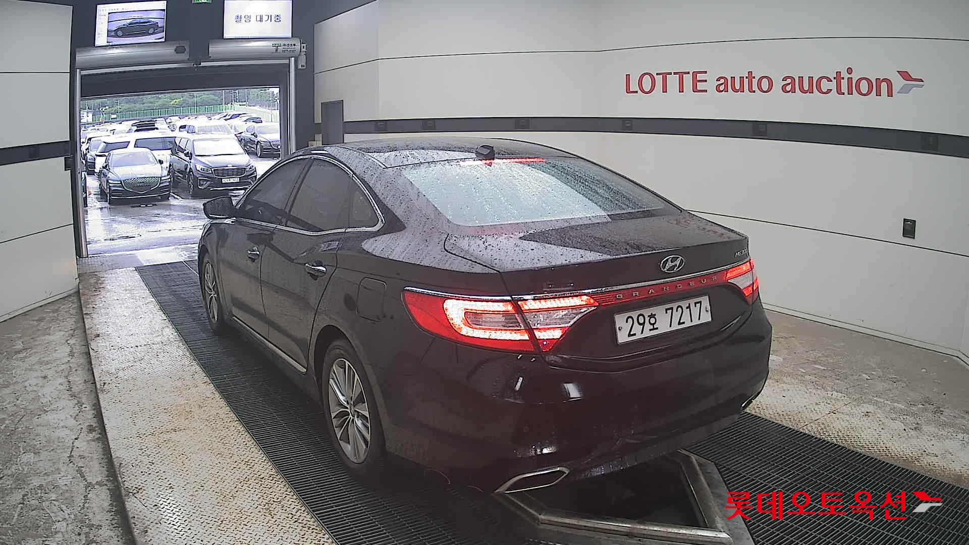 2016 - hyundai grandeur