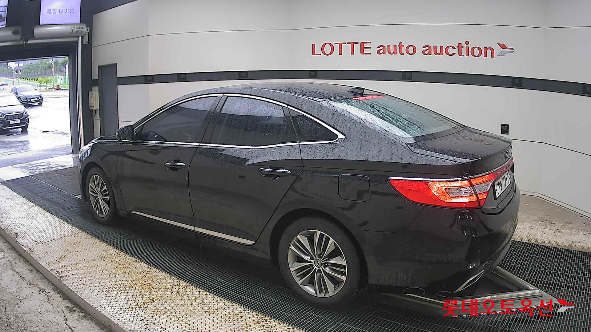 2016 - hyundai grandeur