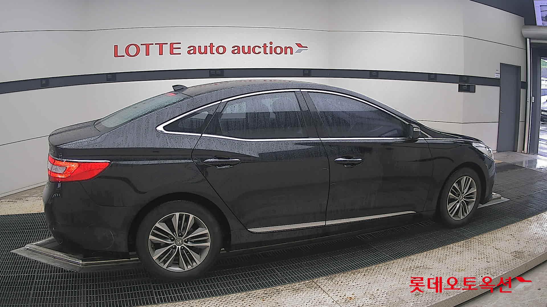 2016 - hyundai grandeur