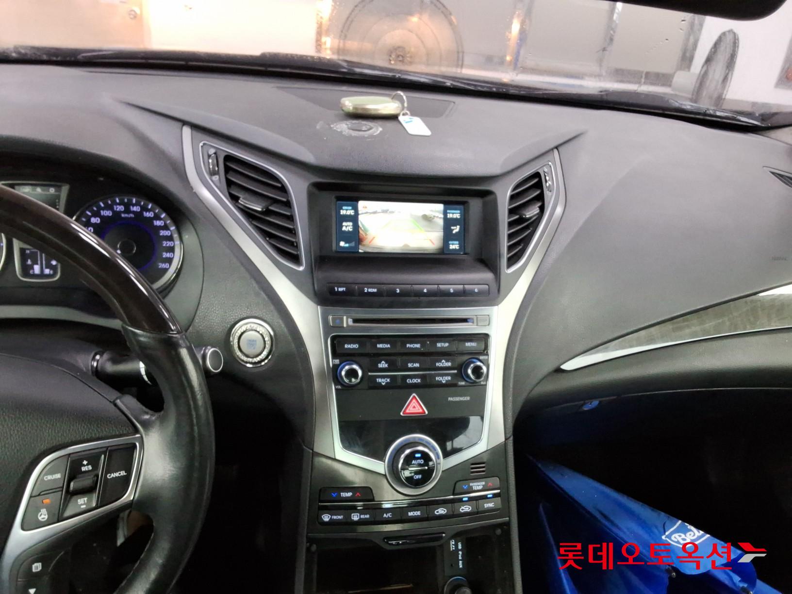 2016 - hyundai grandeur