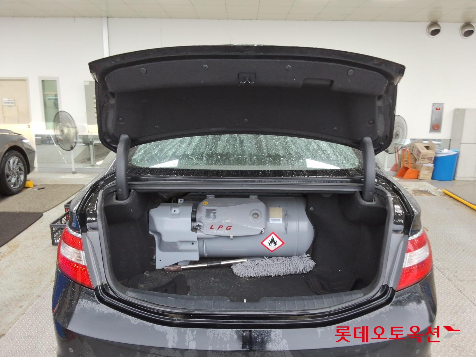 2016 - hyundai grandeur