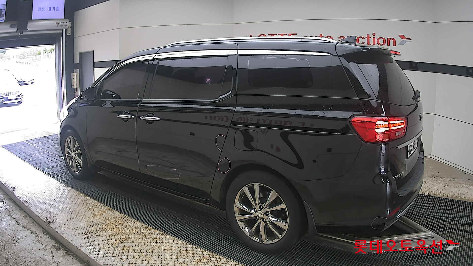 2020 - kia carnival