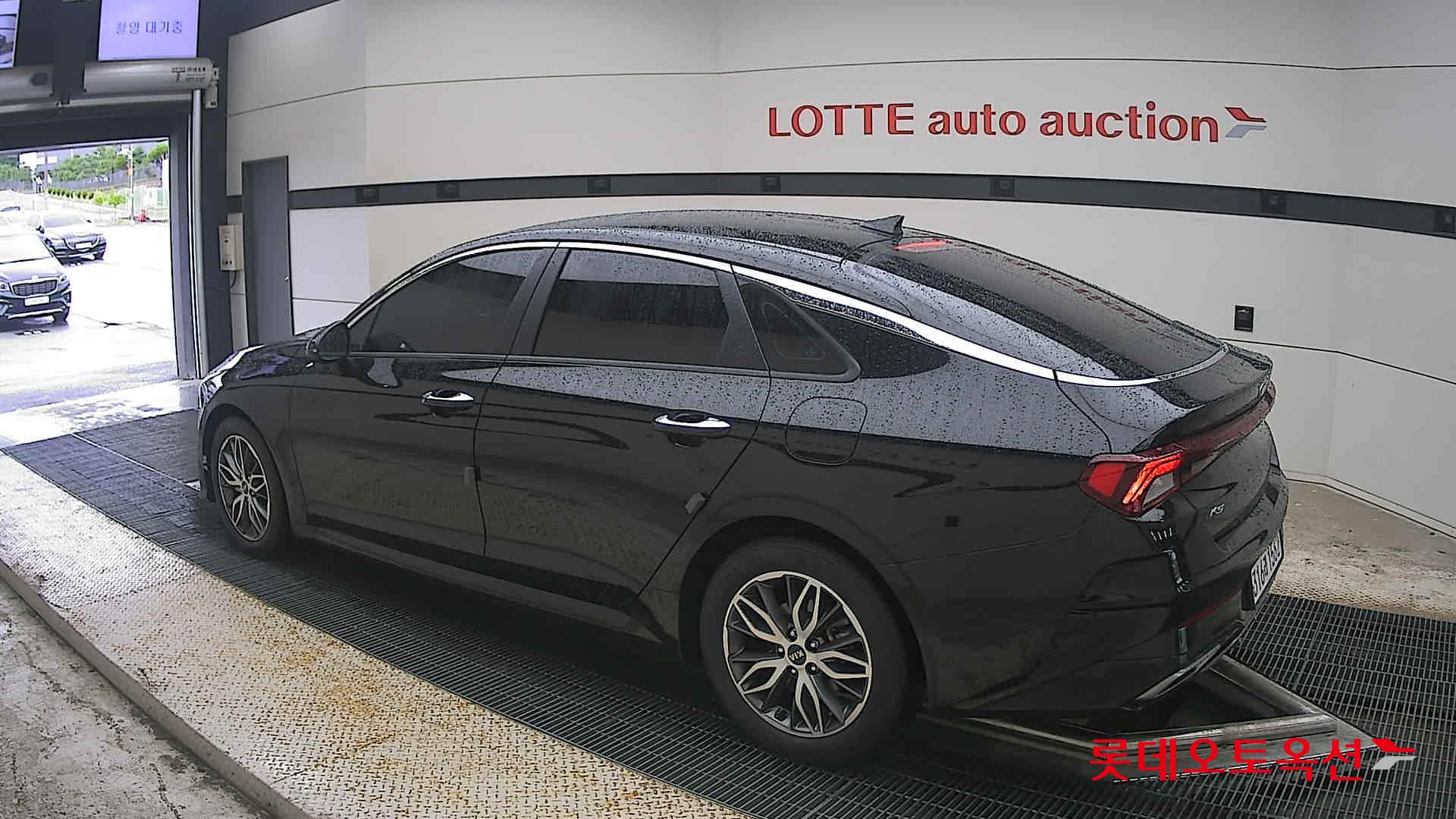 2021 - kia k5