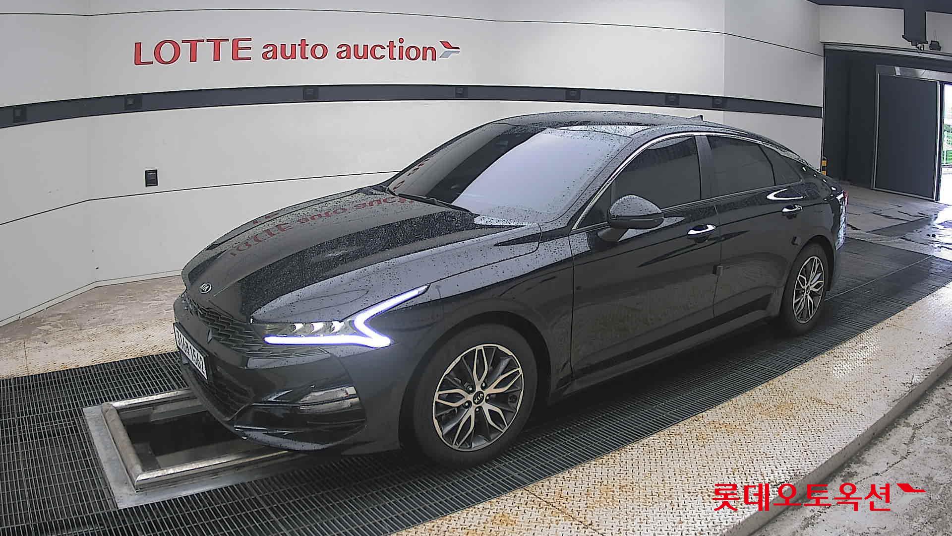 2021 - kia k5