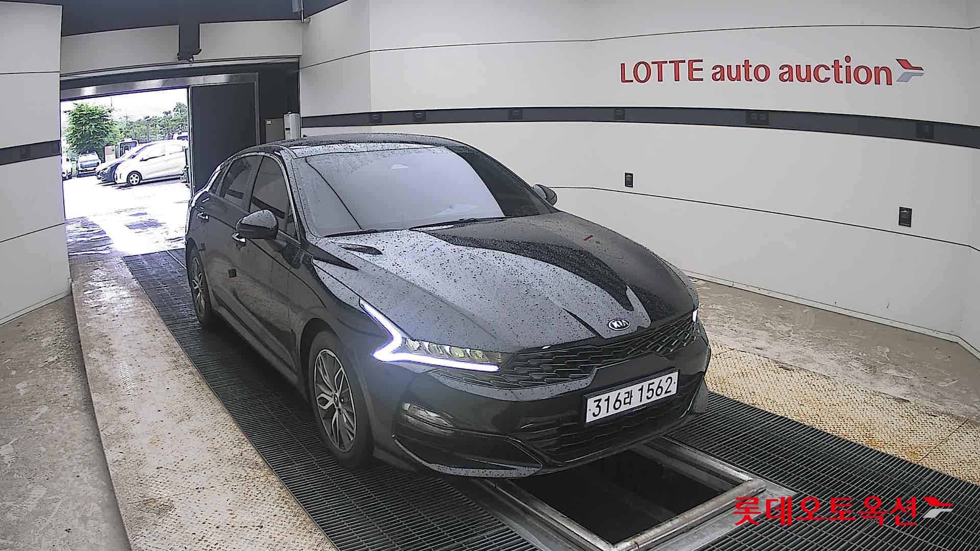 2021 - kia k5