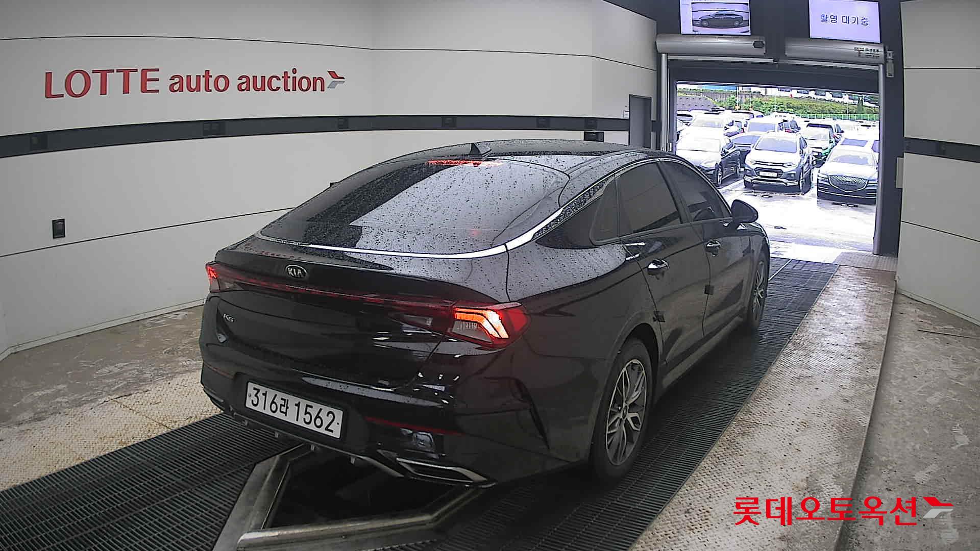 2021 - kia k5