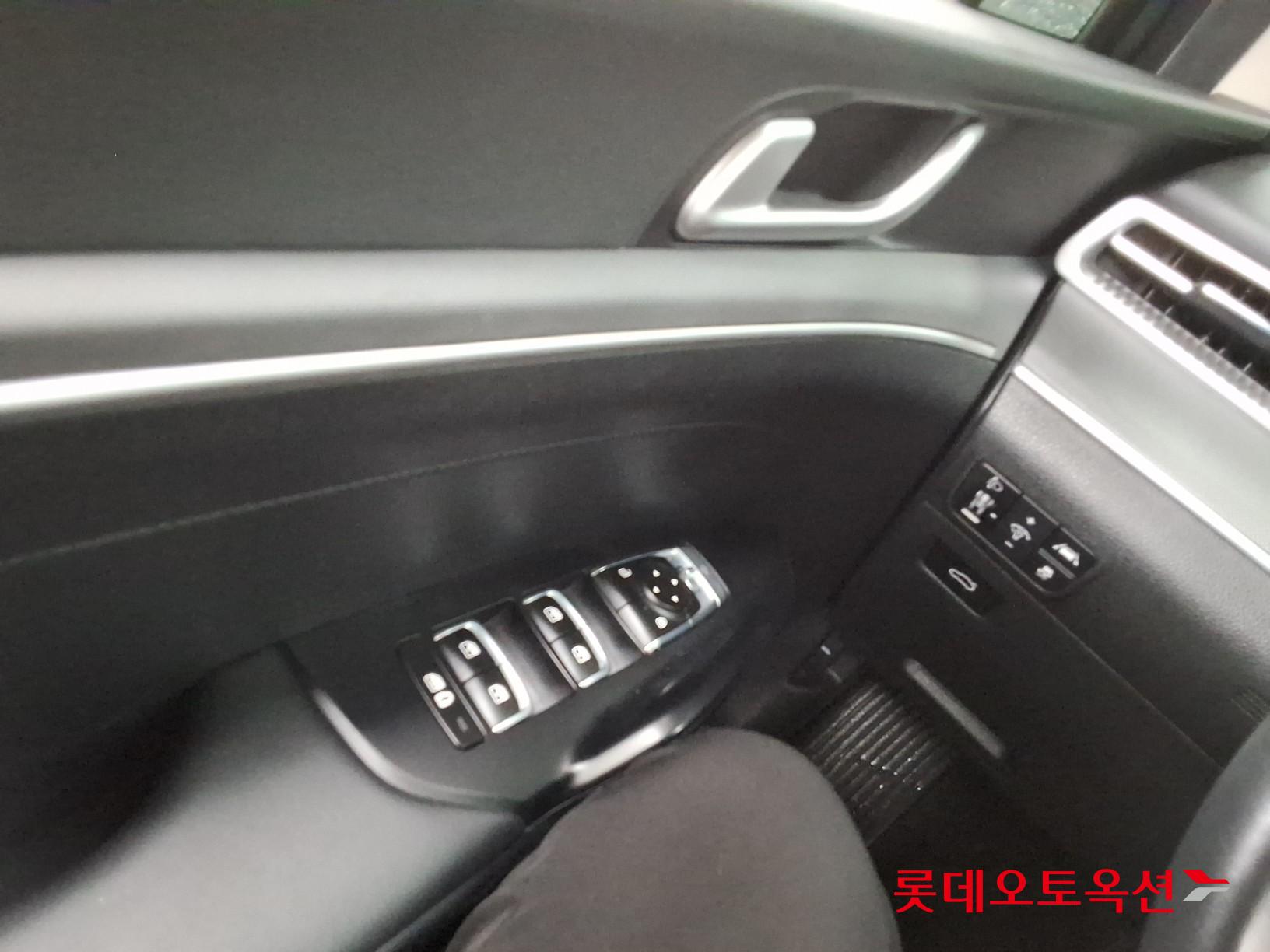 2021 - kia k5
