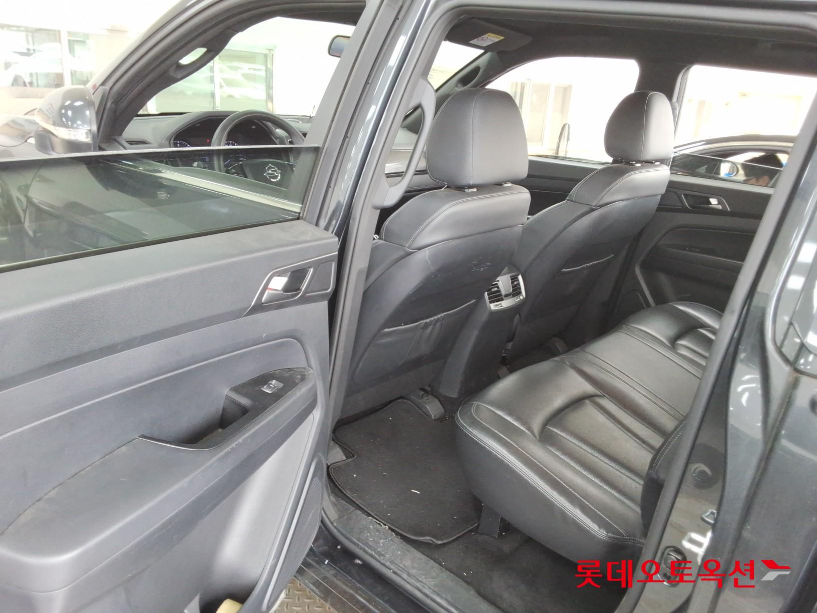 2022 - ssangyong rexton