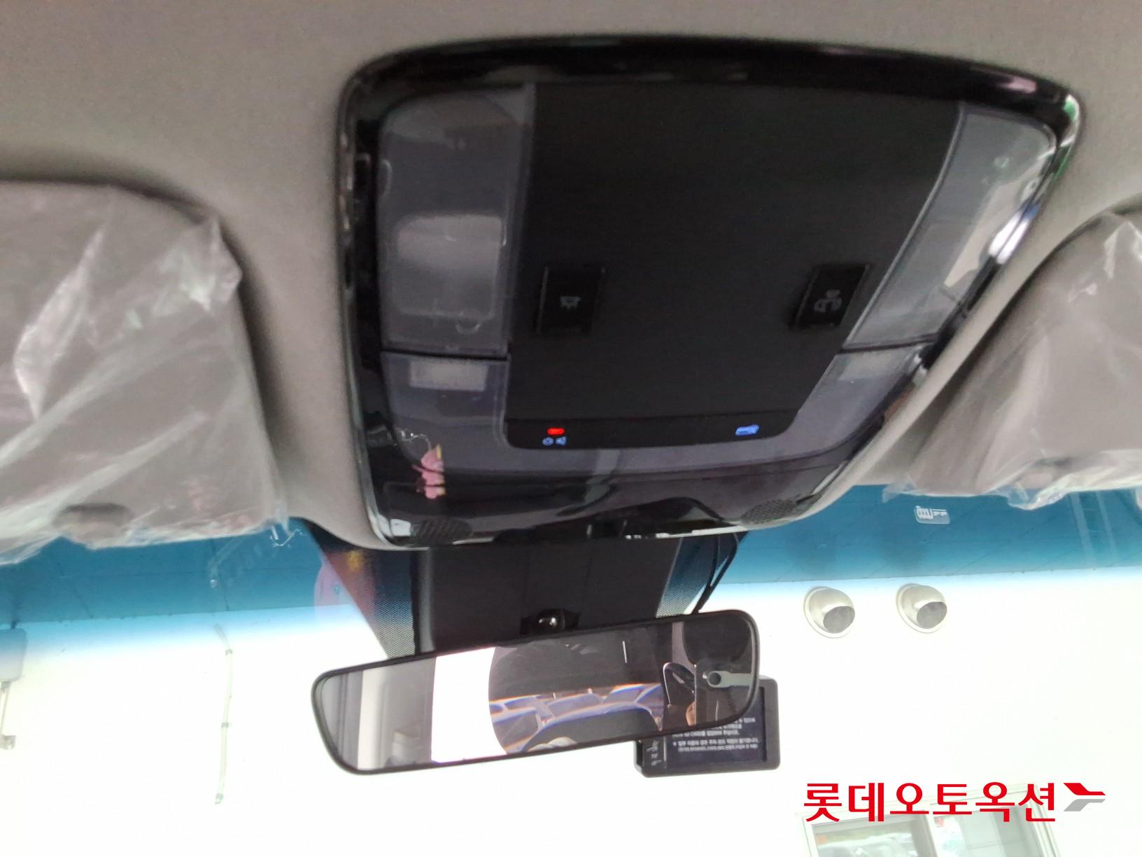 2022 - hyundai staria