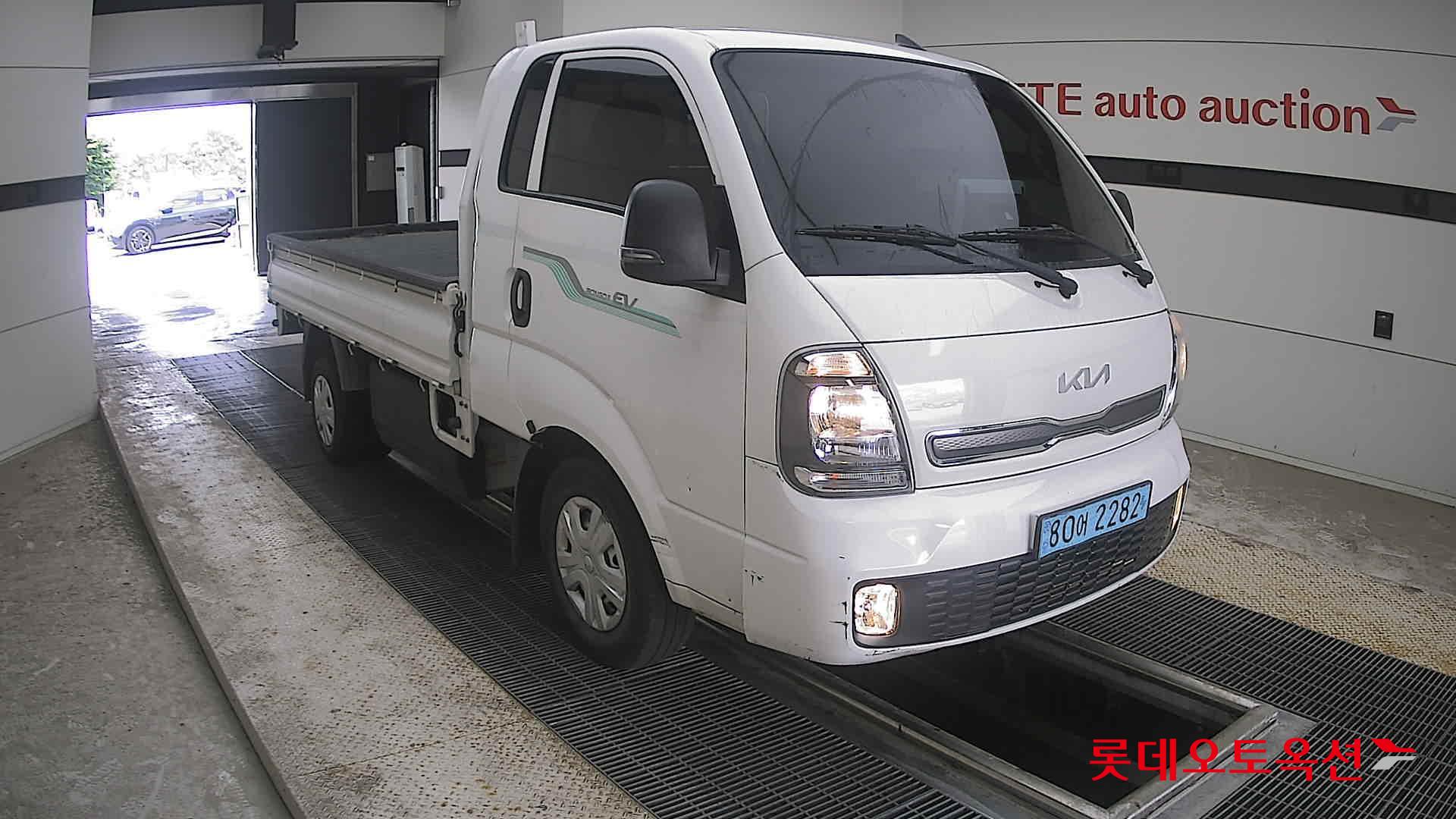 2023 - kia bongo