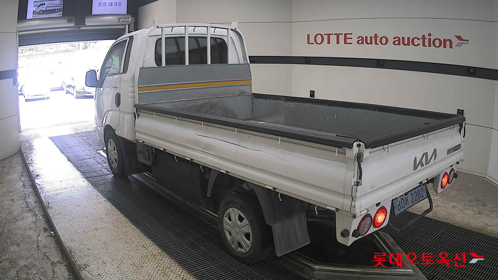 2023 - kia bongo