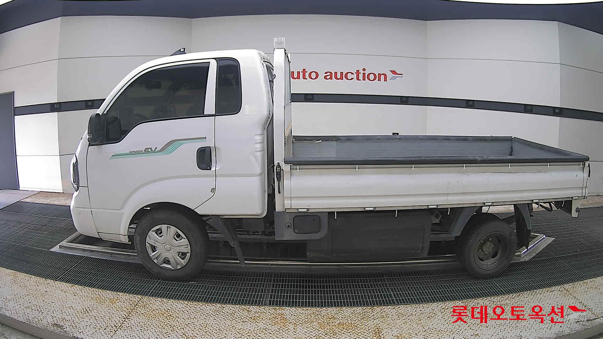 2023 - kia bongo