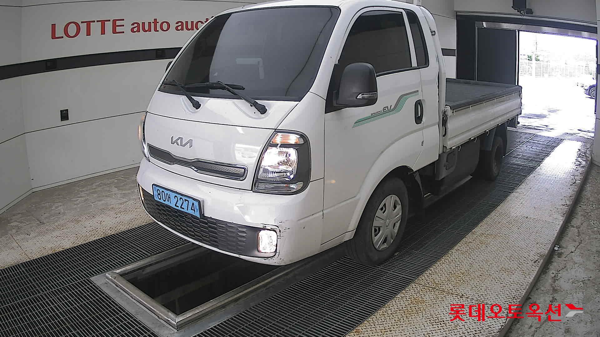 2023 - kia bongo