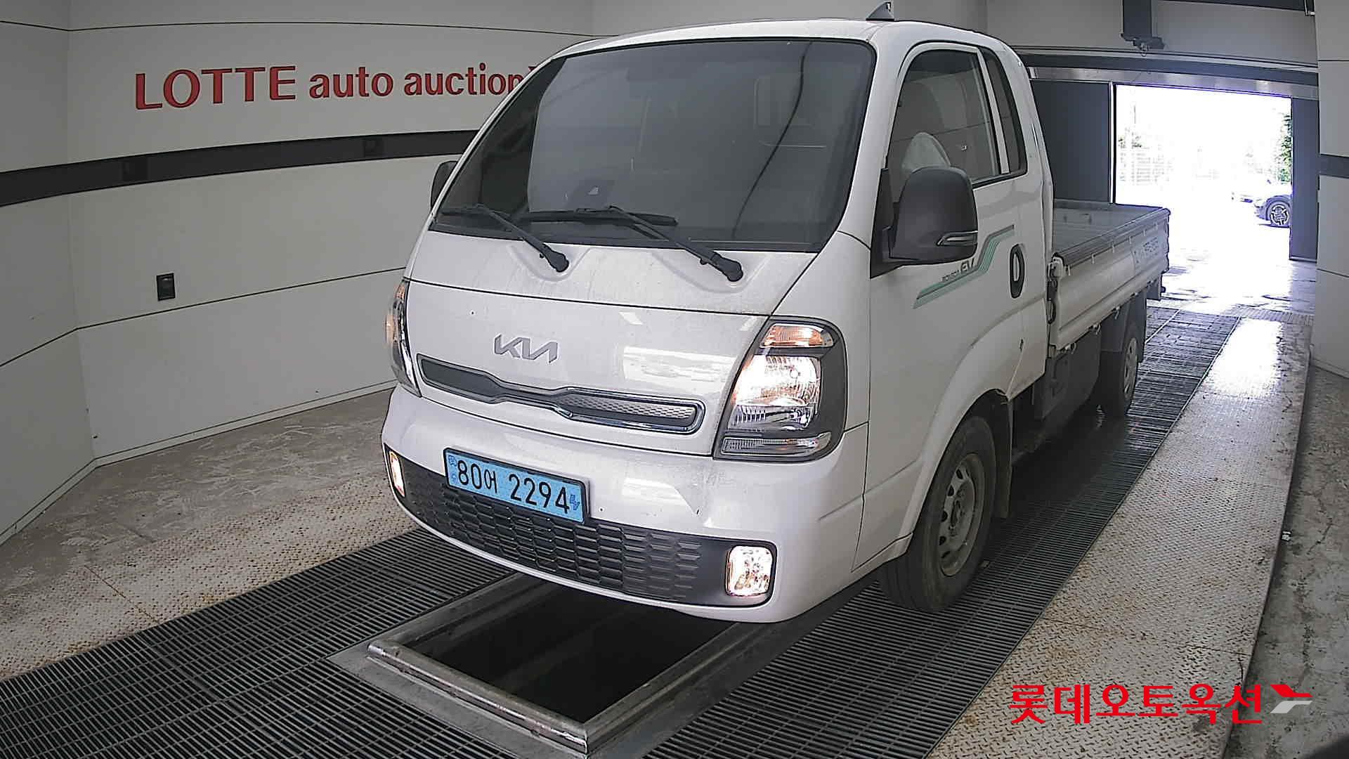 2023 - kia bongo