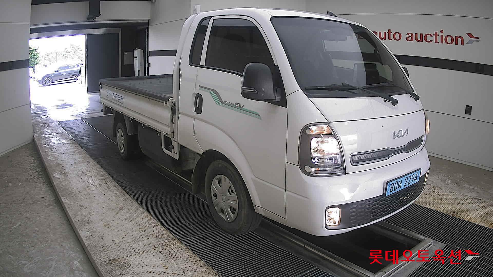 2023 - kia bongo