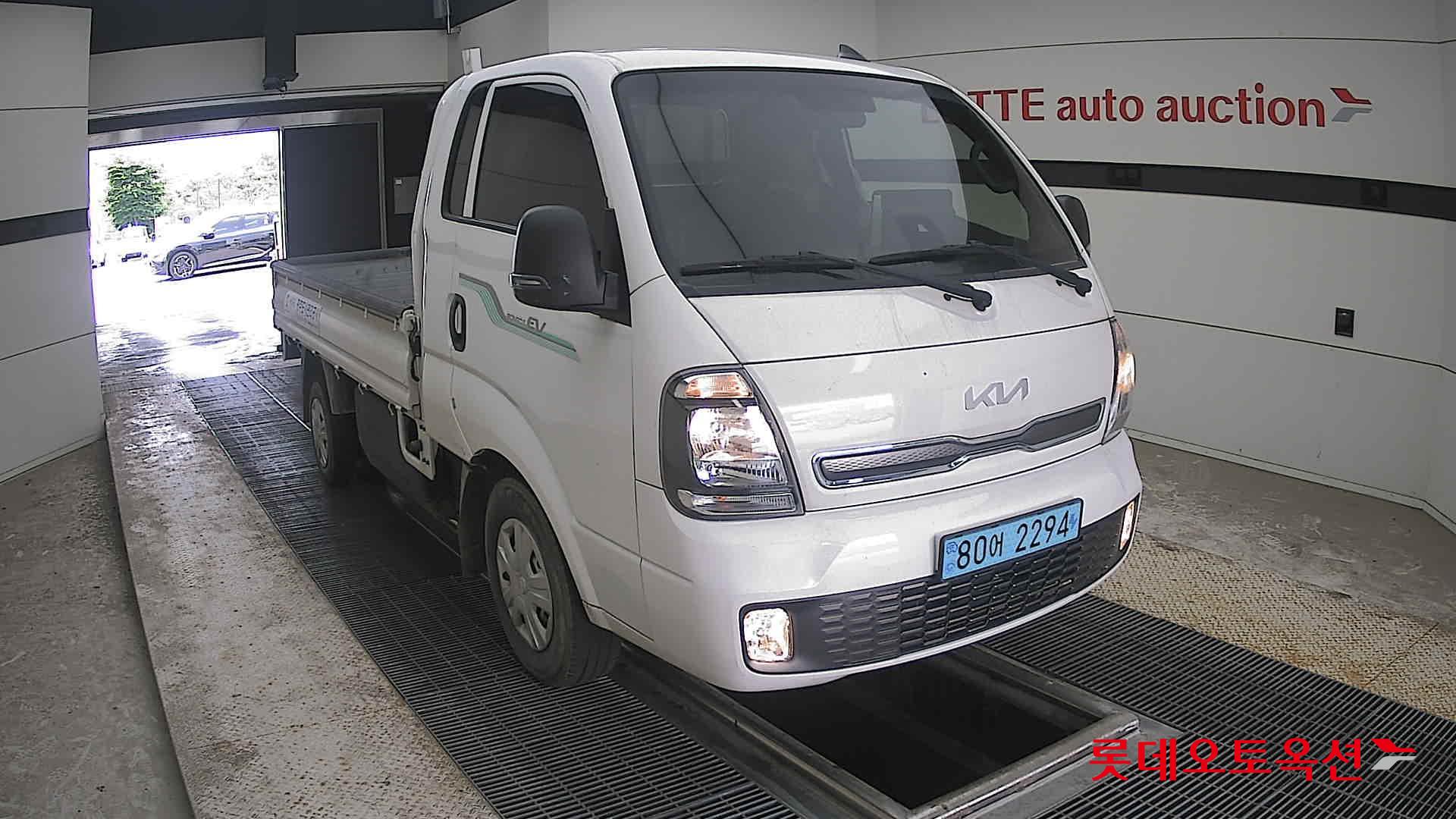 2023 - kia bongo