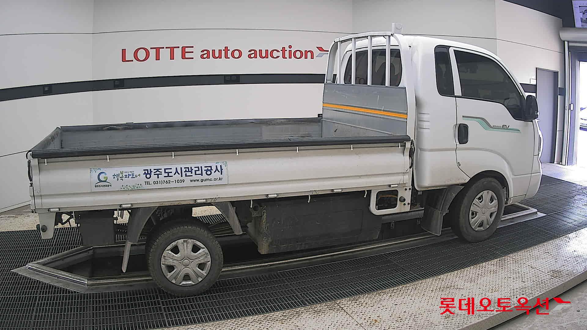 2023 - kia bongo