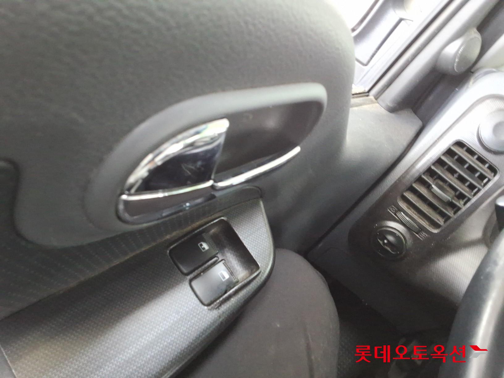 2023 - kia bongo