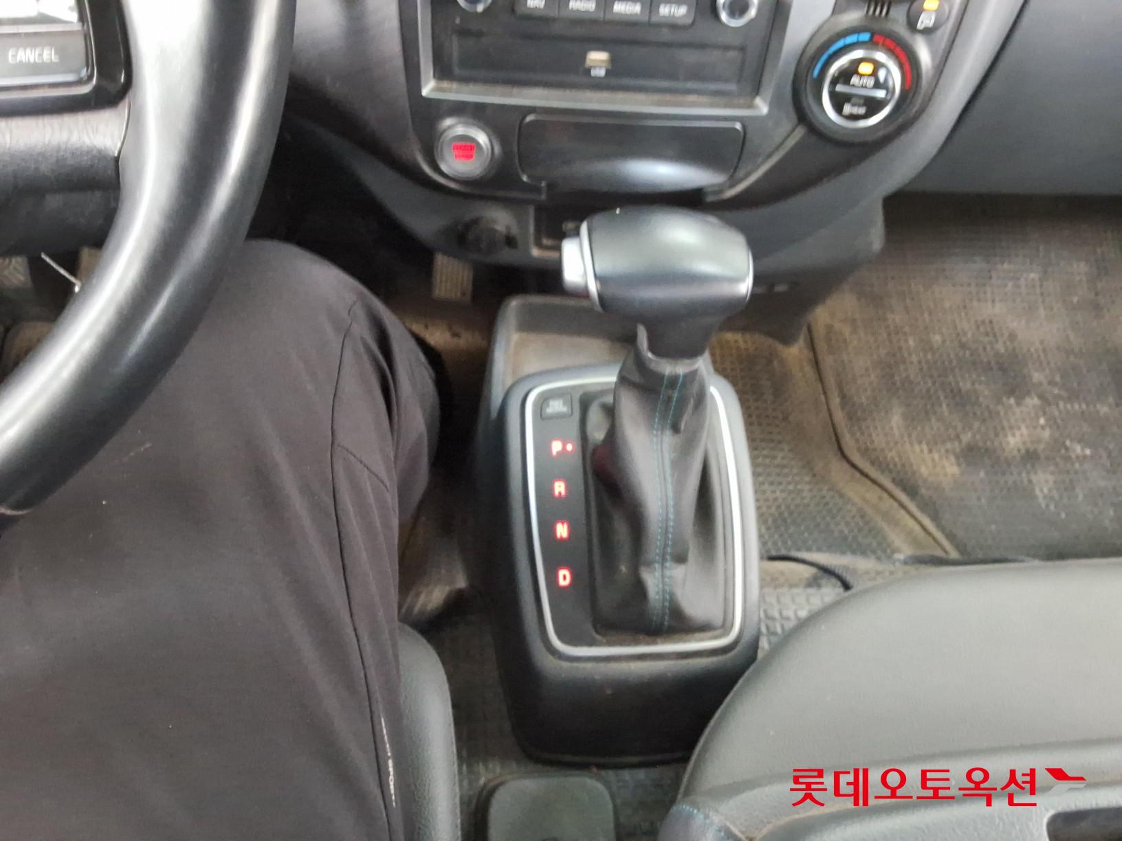 2023 - kia bongo