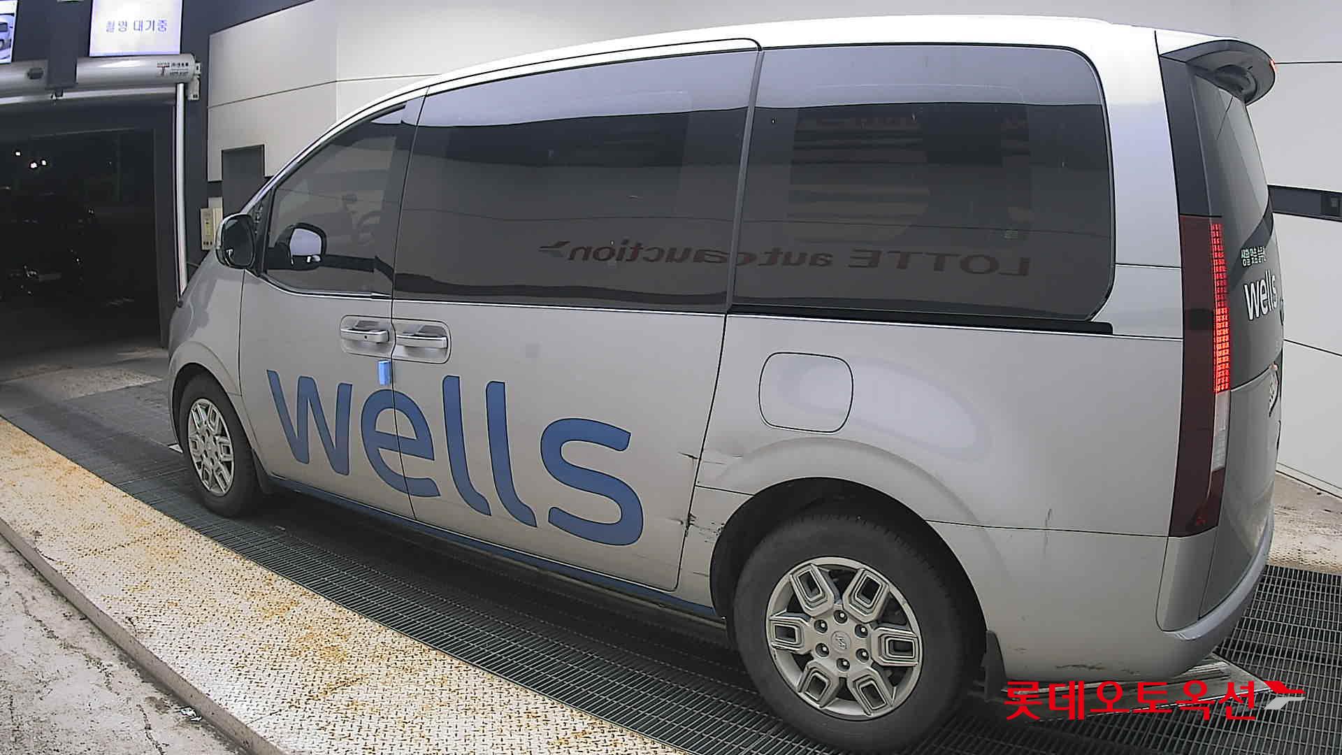 2022 - hyundai staria