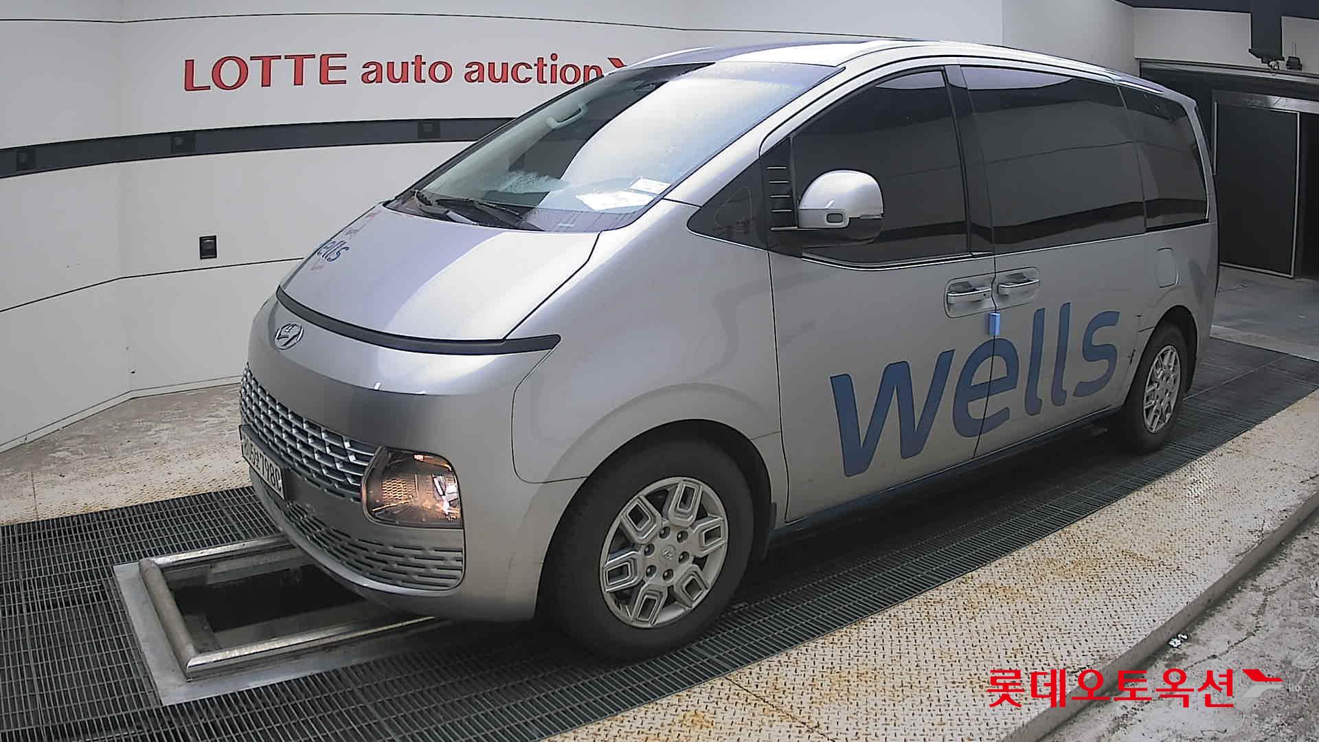 2022 - hyundai staria