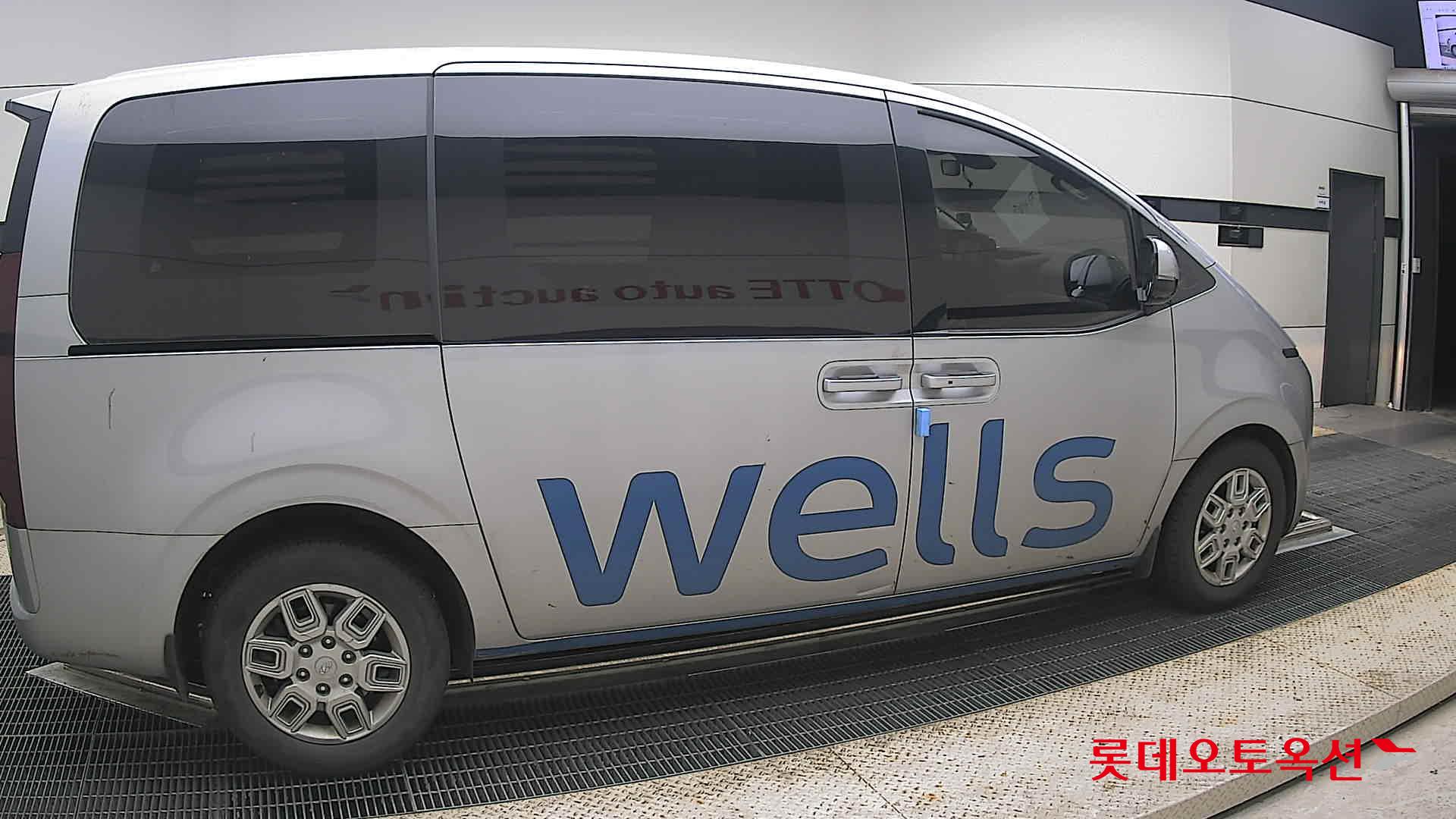 2022 - hyundai staria