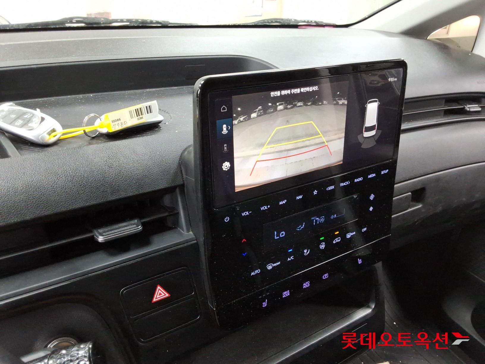 2022 - hyundai staria
