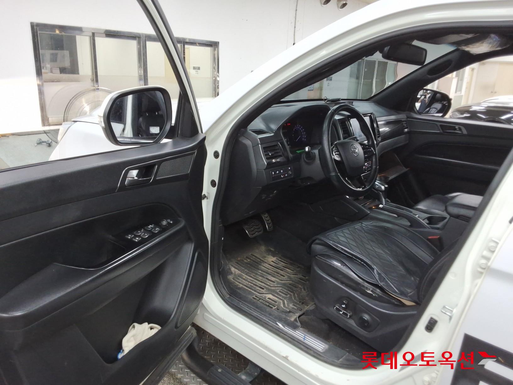 2021 - ssangyong rexton