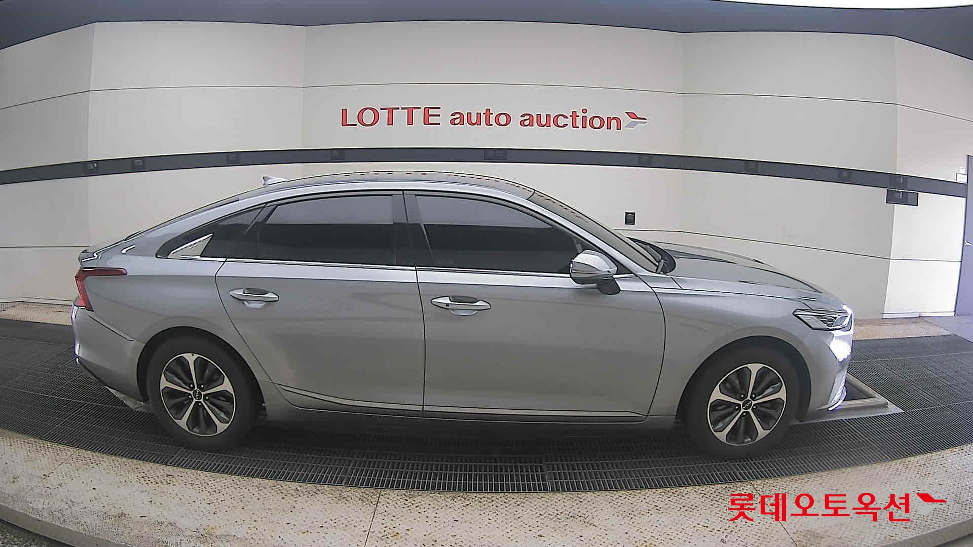 2022 - kia k8