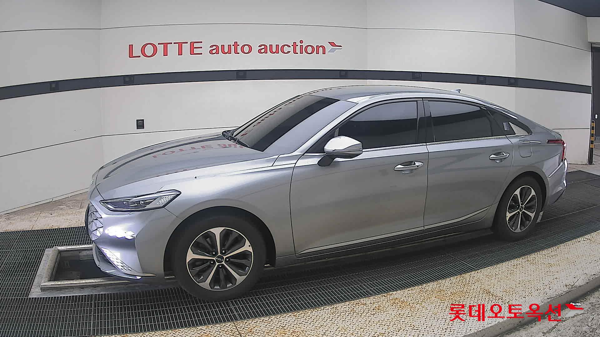 2022 - kia k8