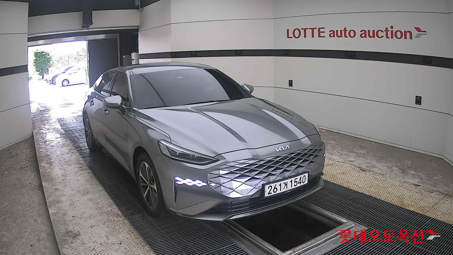 2022 - kia k8