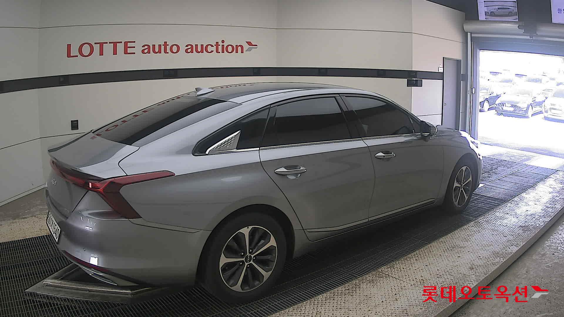 2022 - kia k8