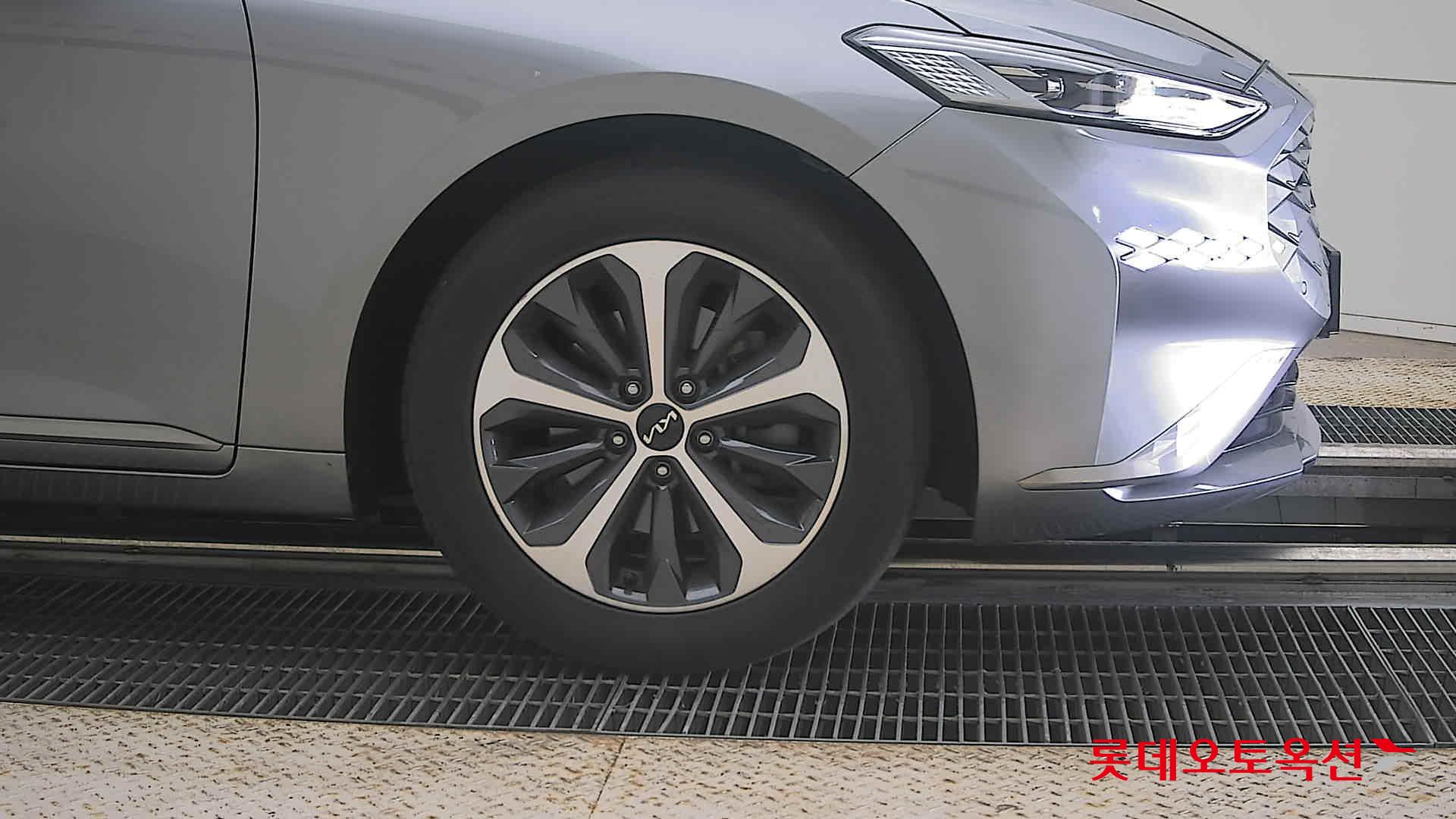 2022 - kia k8