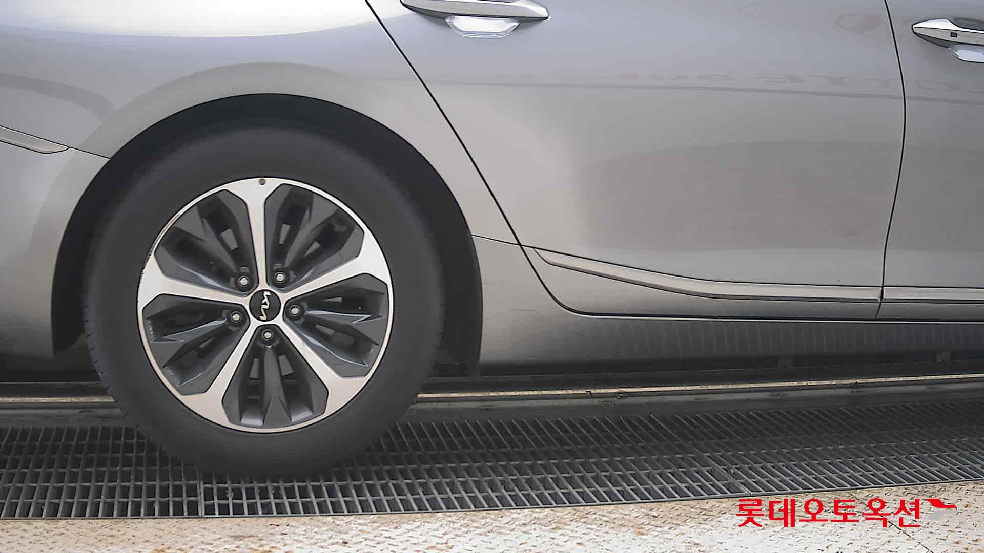 2022 - kia k8