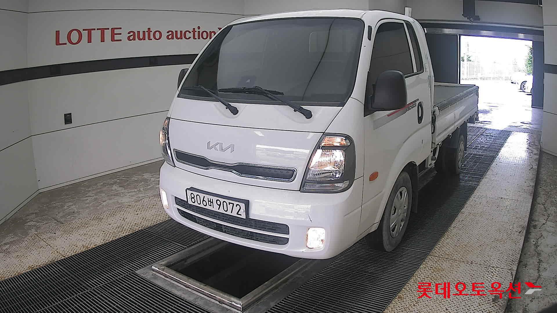2023 - kia bongo