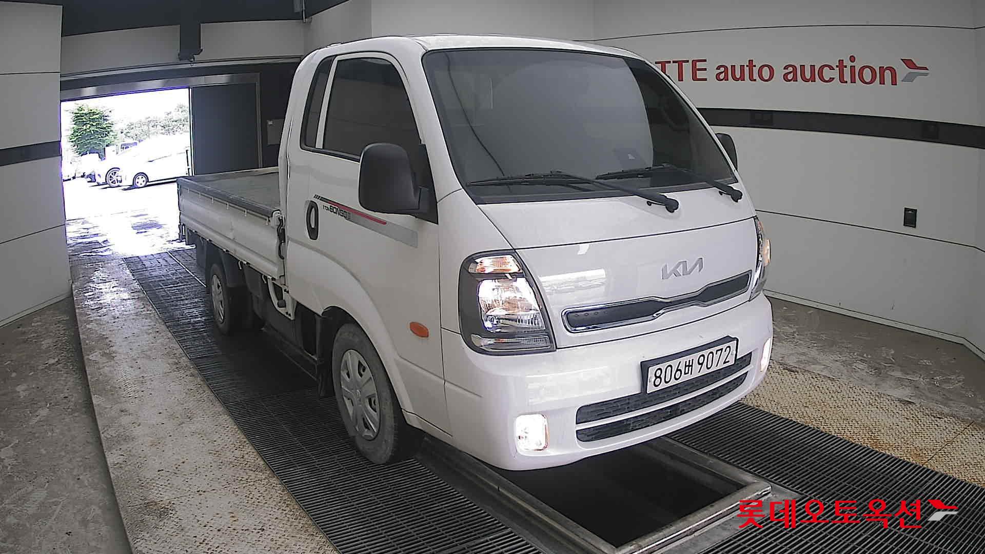 2023 - kia bongo