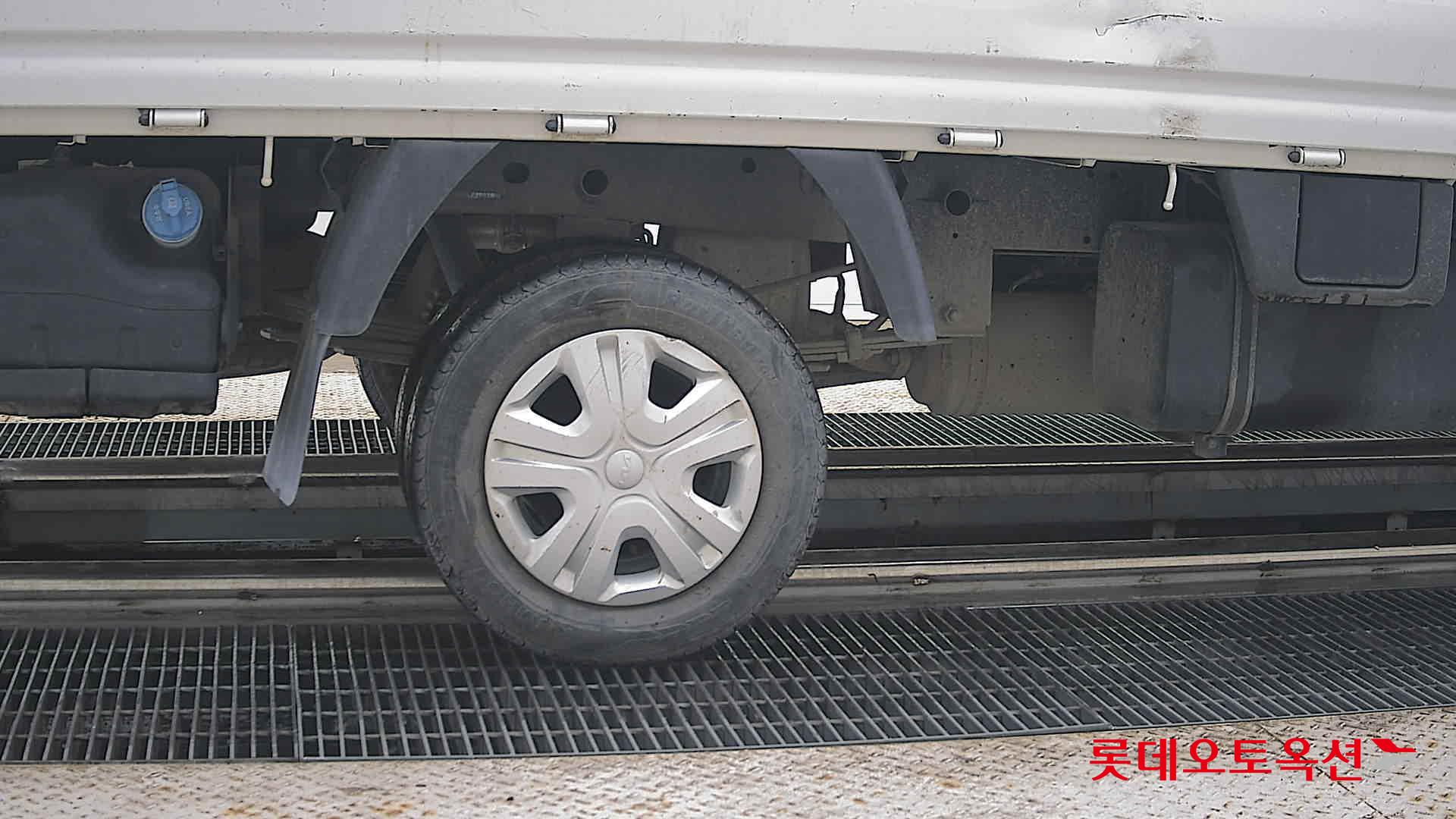 2023 - kia bongo