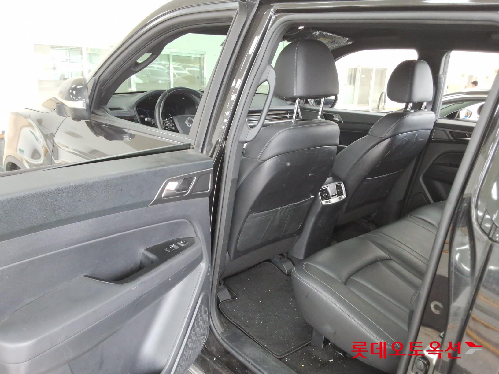 2024 - ssangyong rexton