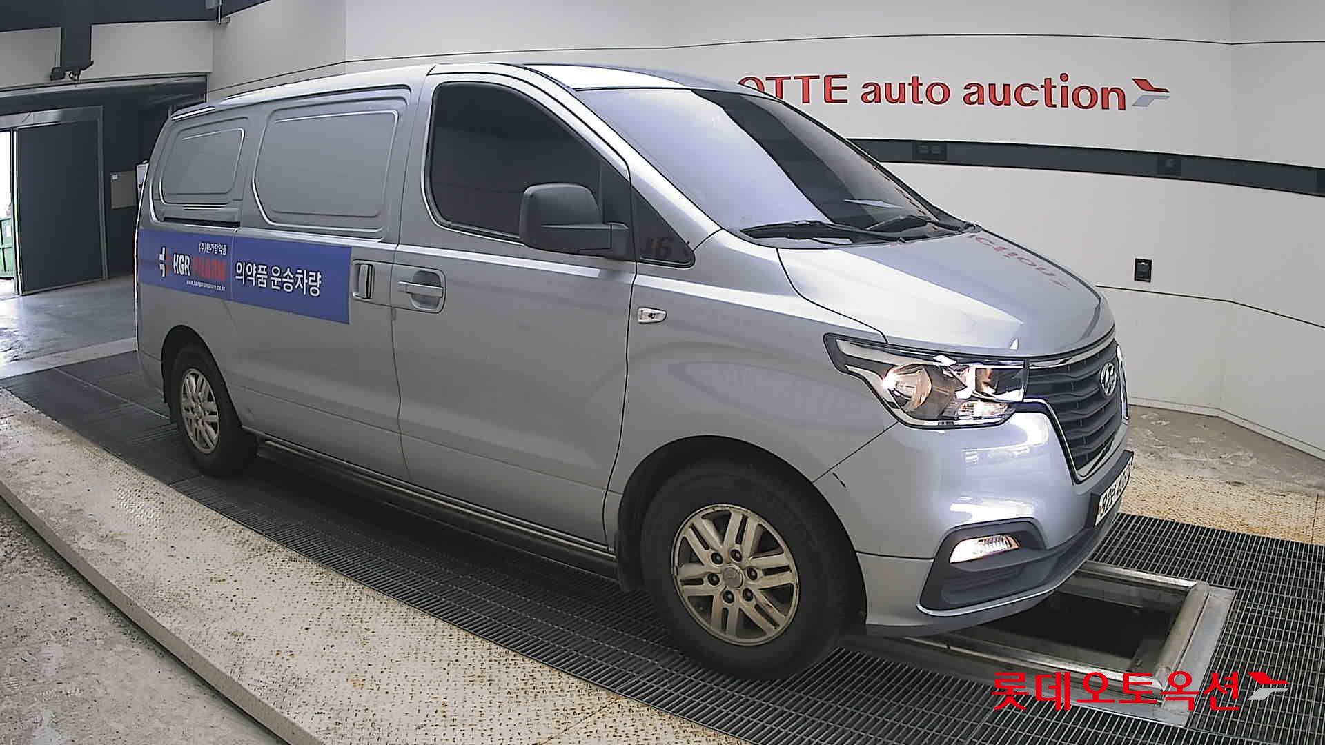 2021 - hyundai grand starex