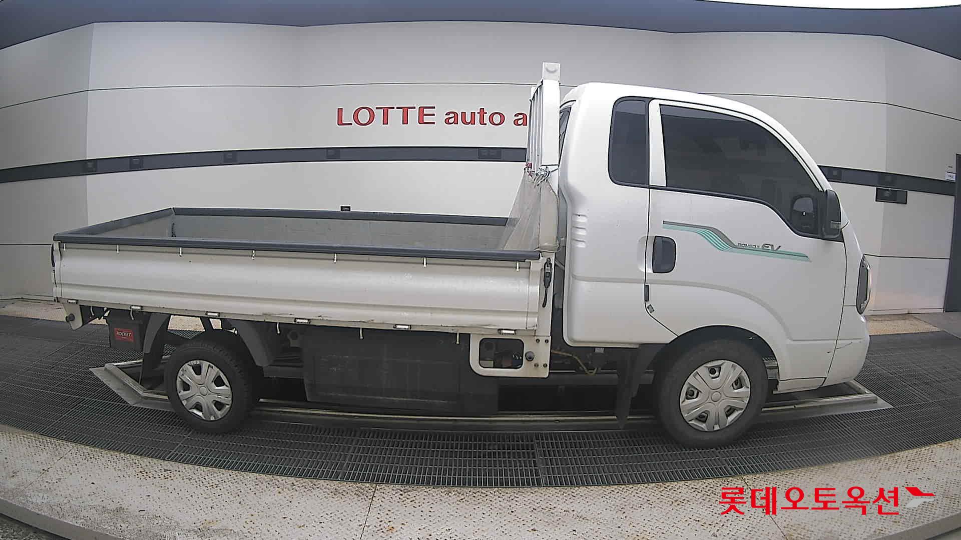 2022 - kia bongo