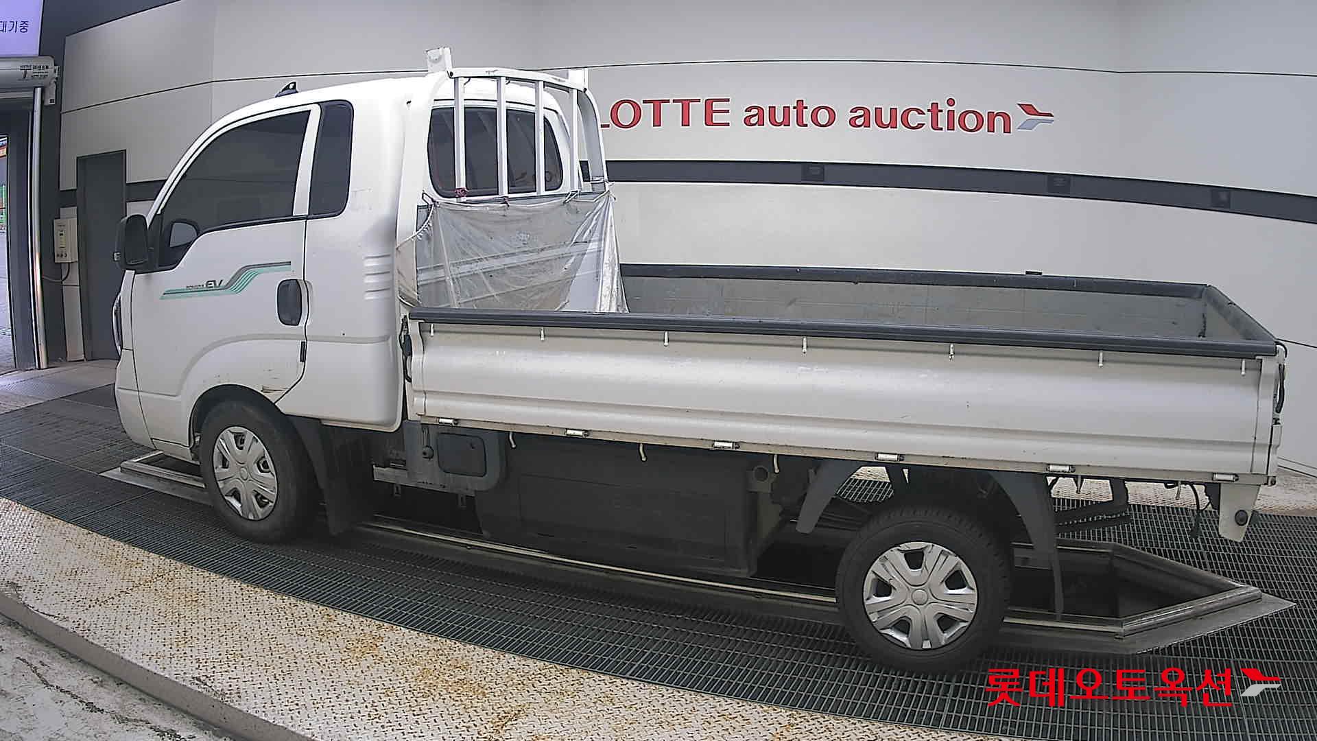 2022 - kia bongo