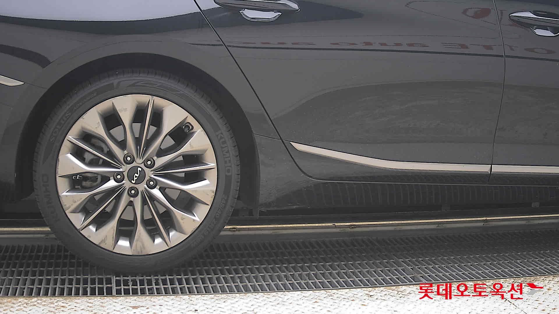 2023 - kia k8