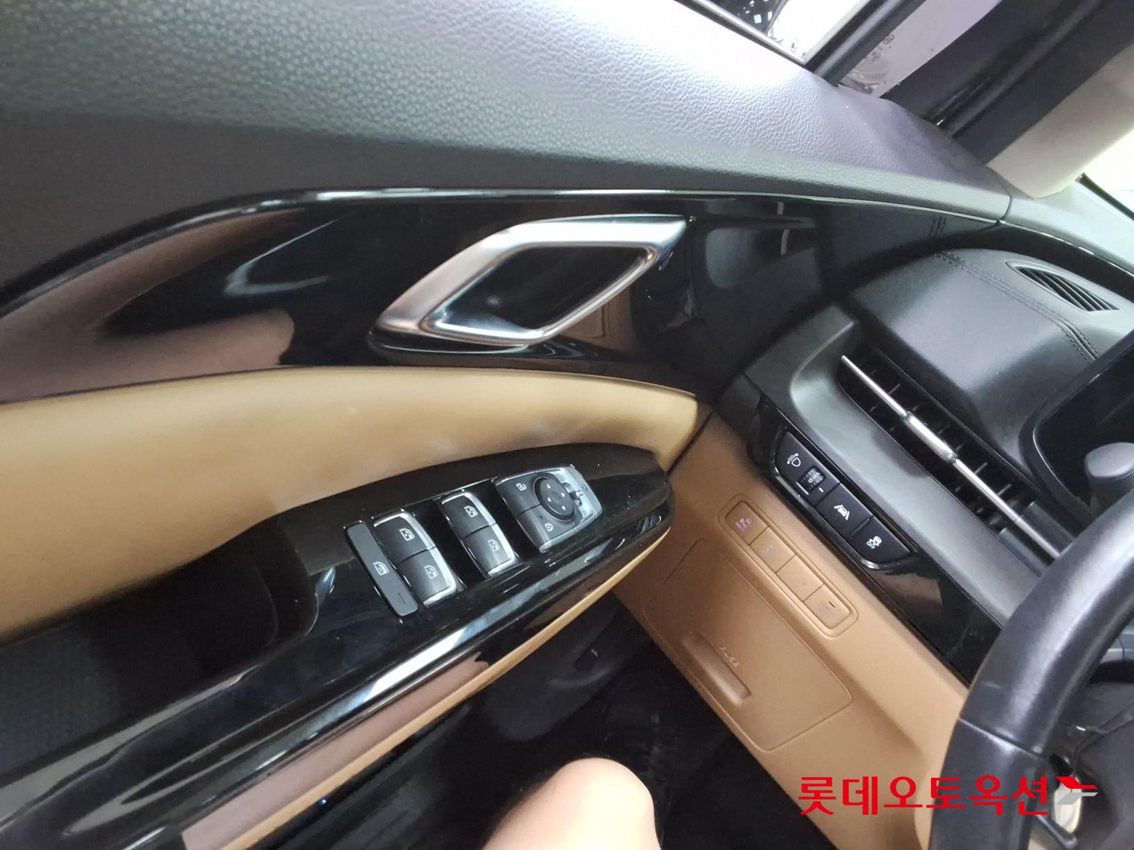 2021 - kia carnival