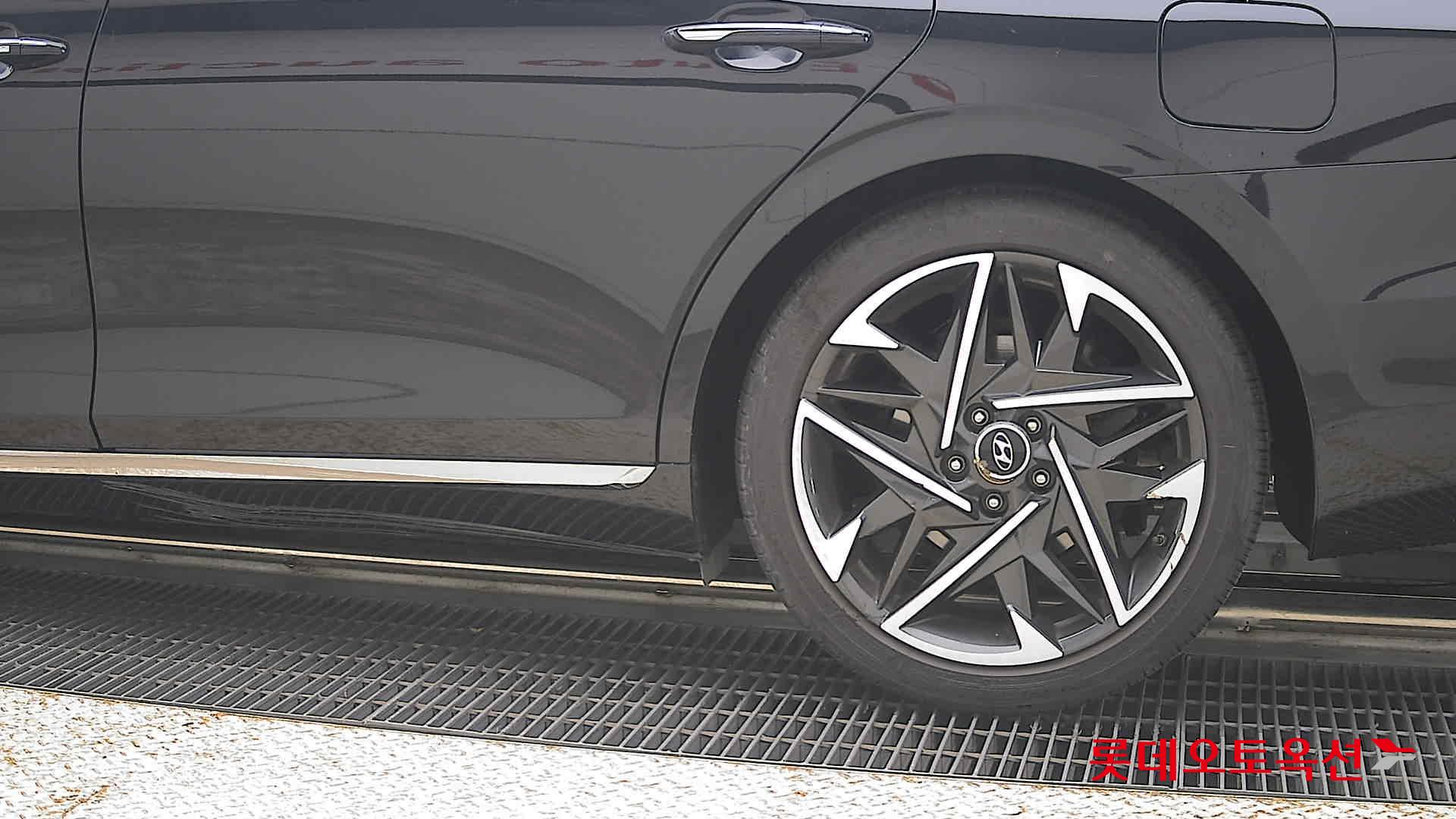 2023 - hyundai grandeur
