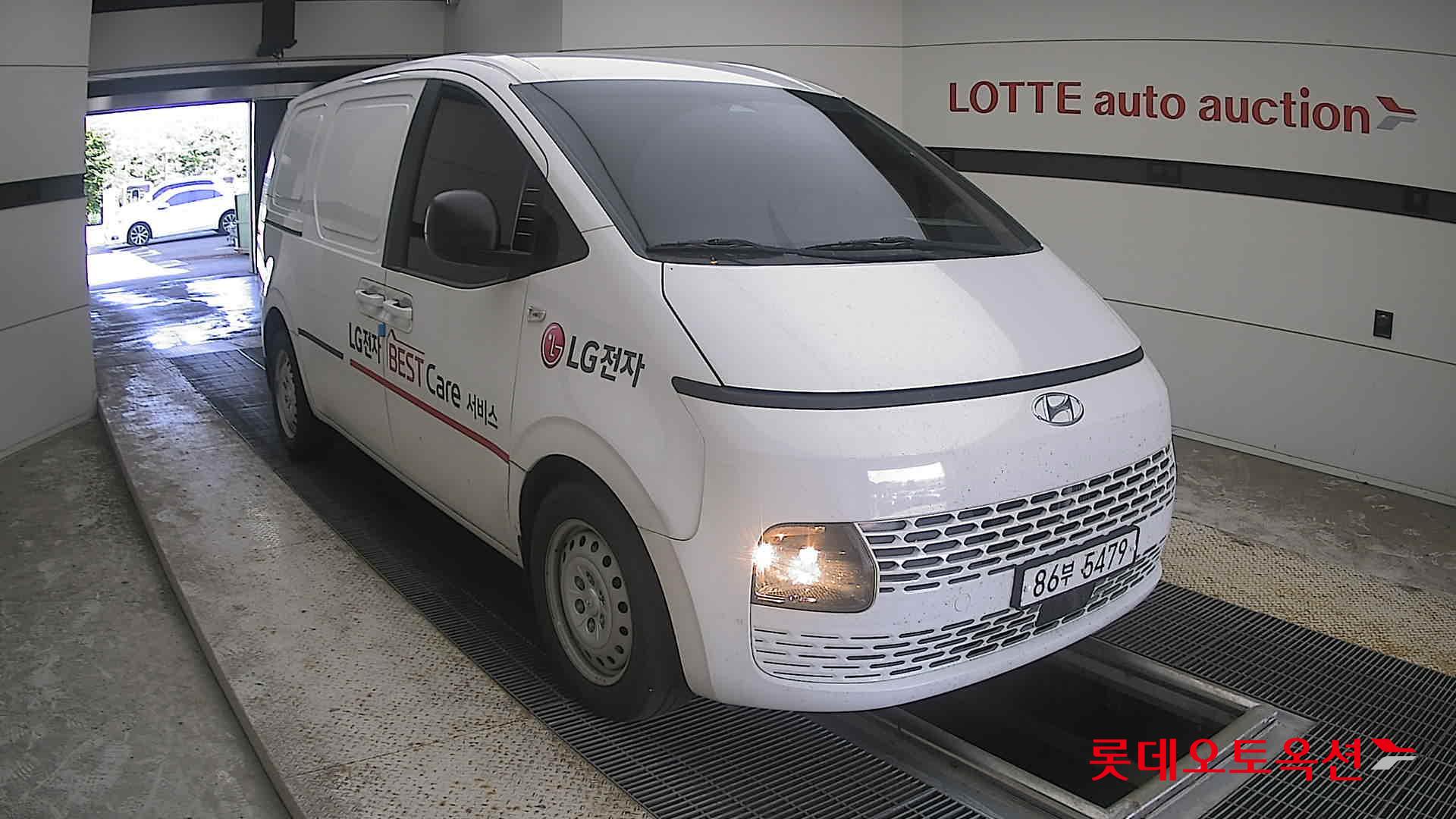 هيونداي Staria 2022 — صورة 19